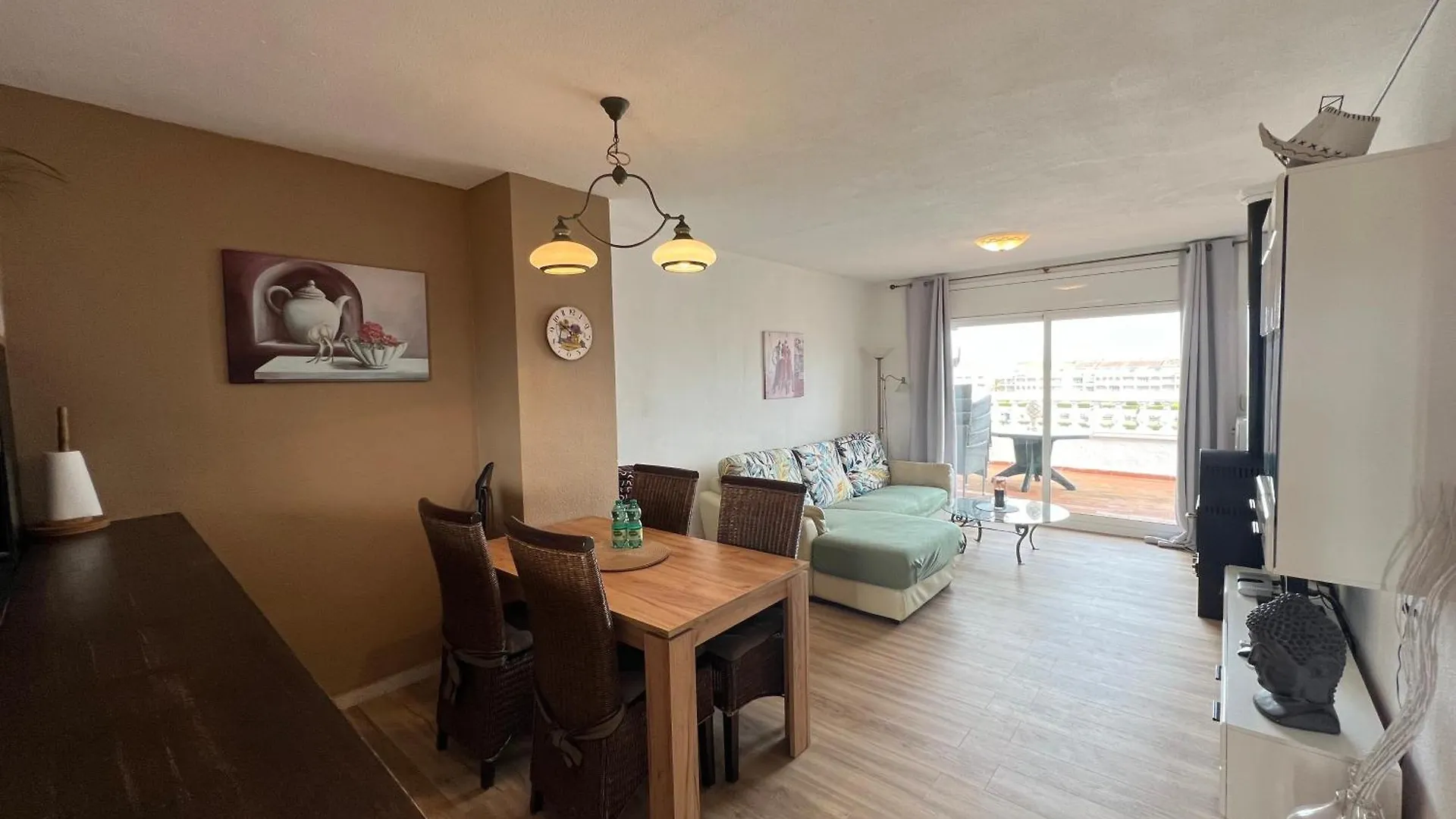 Apartamento Gran Lago Con Vistas Al Canal 엠푸리아브라바 0*,  스페인